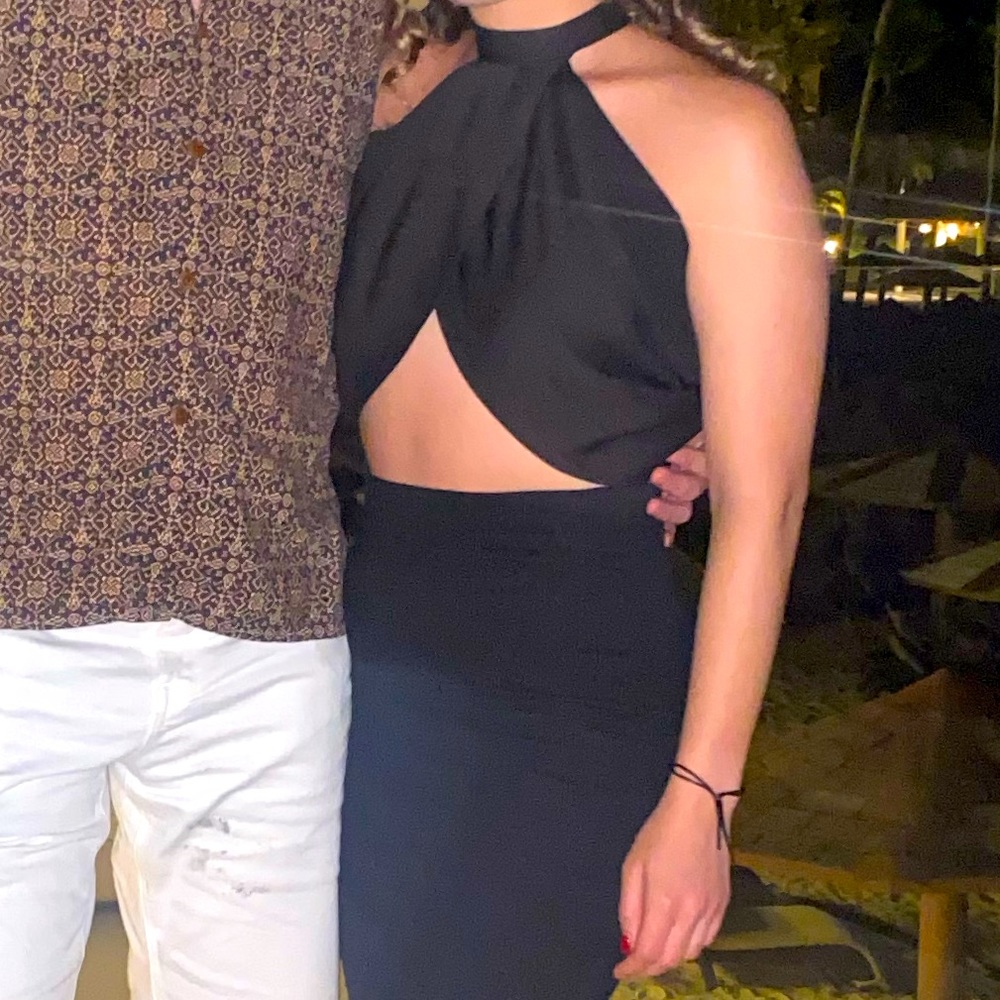 Trendy black top 🖤